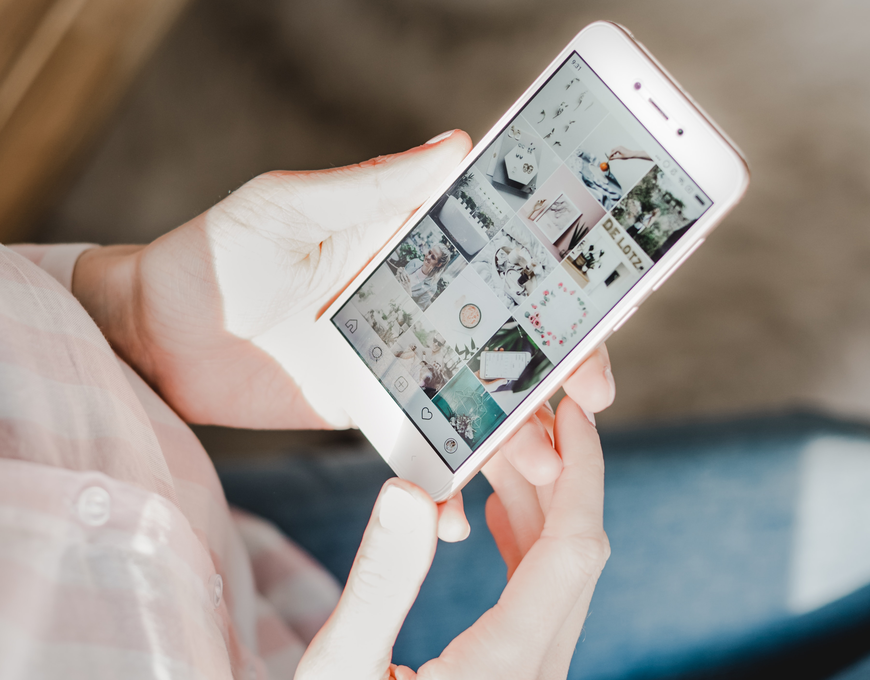 Instagram feed with jewelry and design