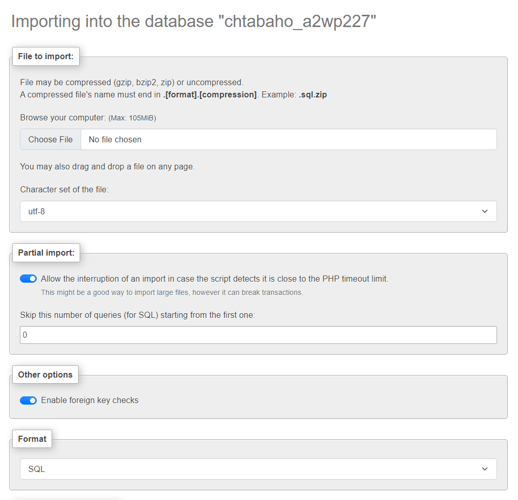 Para ello, ve a phpMyAdmin en el panel de administración de cPanel, selecciona la base de datos que quieres sobrescribir y haz clic en el botón Importar del menú situado en la parte superior de la pantalla.