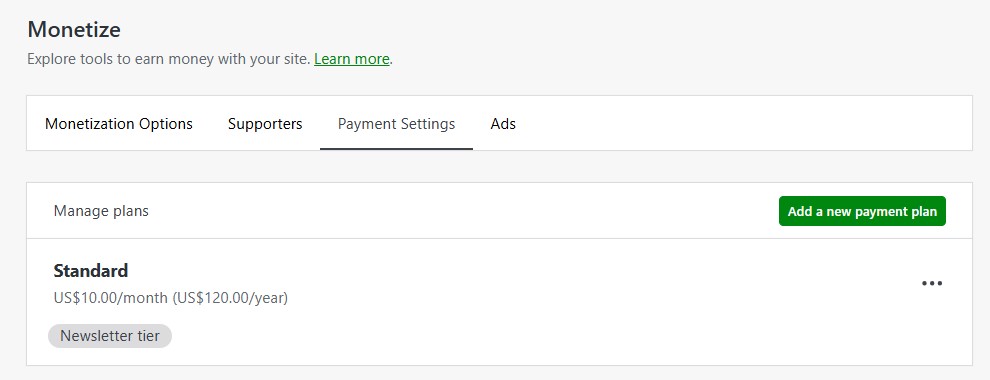 Pantalla de opciones de monetización en Jetpack, con Ajustes de pago seleccionados y un plan «Estándar» añadido.